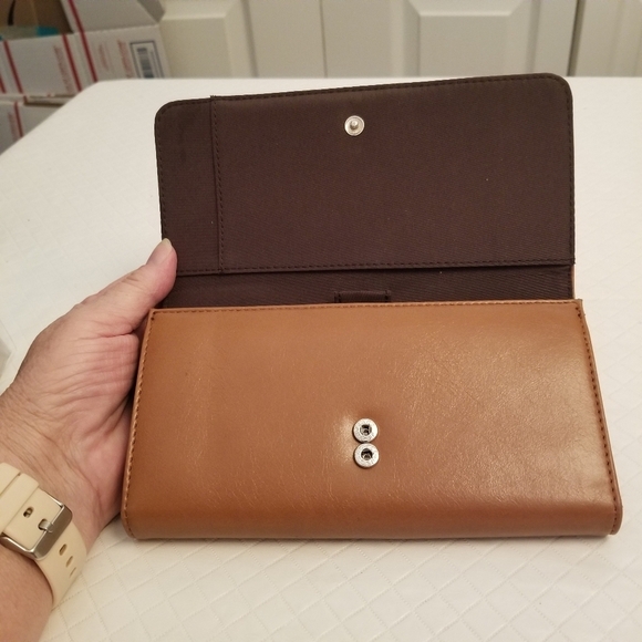 Nine West Brown Trifold Wallet Removable Check Book - Picture 6 of 7